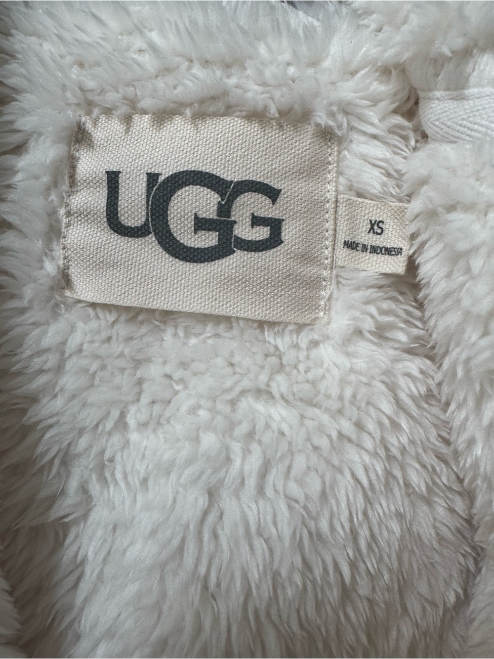 UGG Cream Plush Hooded Robe with Logo Tag - Picture 3 of 3